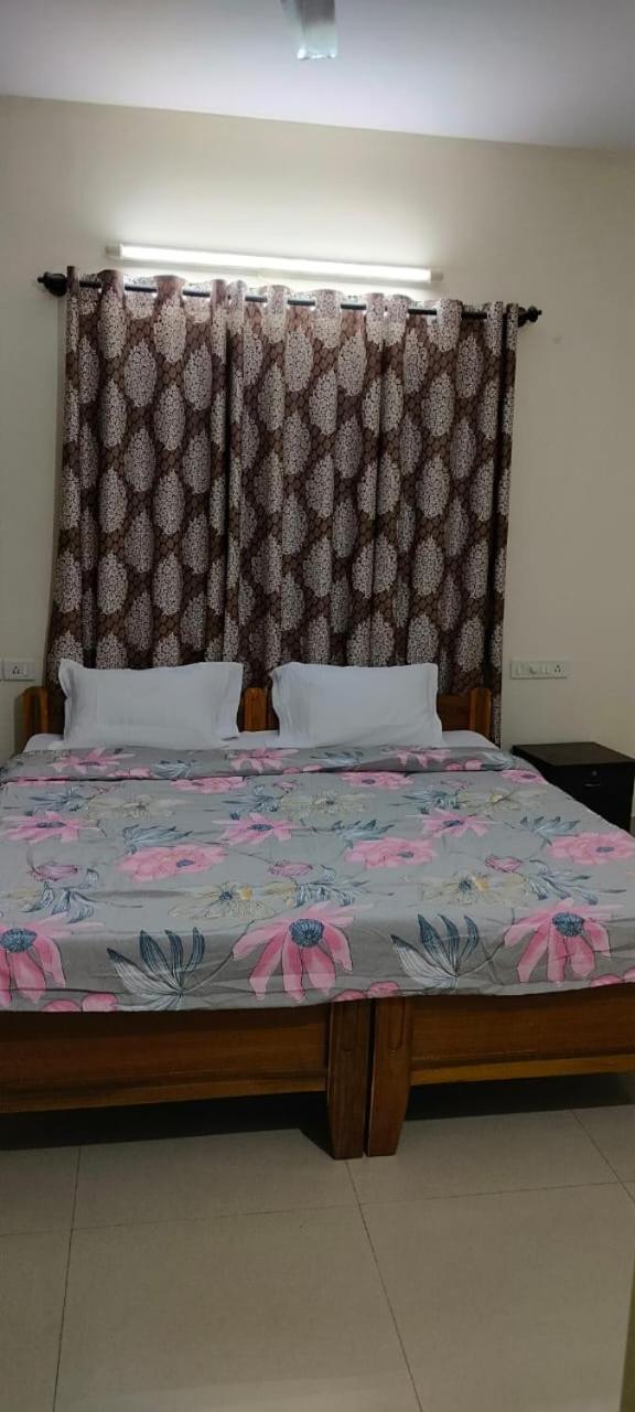 Brookside Service Apartment Bangalore Bagian luar foto