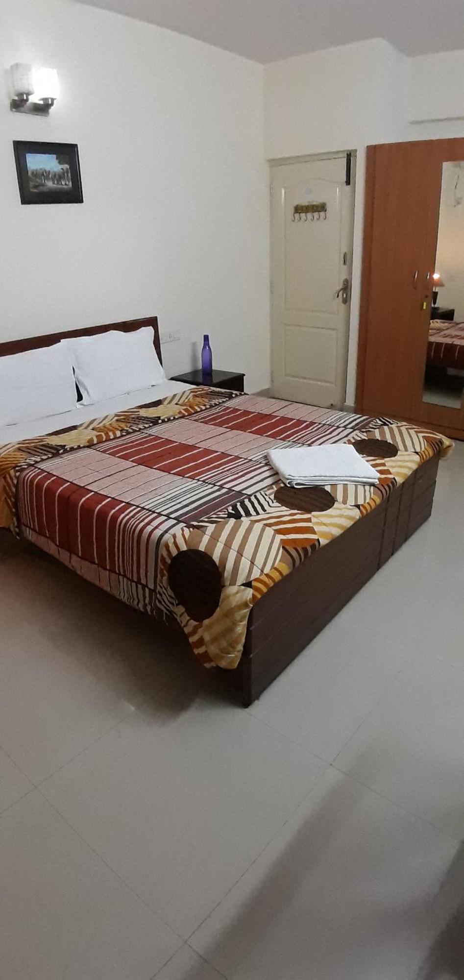 Brookside Service Apartment Bangalore Bagian luar foto